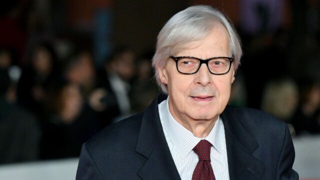 Vittorio Sgarbi esce dalla terapia intensiva